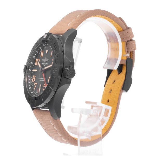 Breitling Avenger Automatic GMT 45 Night Mission V32395